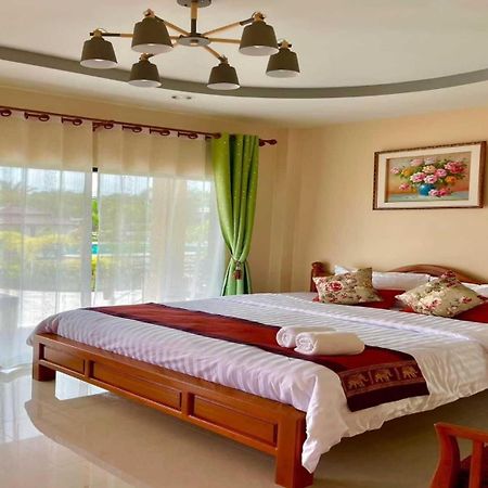 Capital O 75518 Baan Rose Resort Ao Luk Buitenkant foto