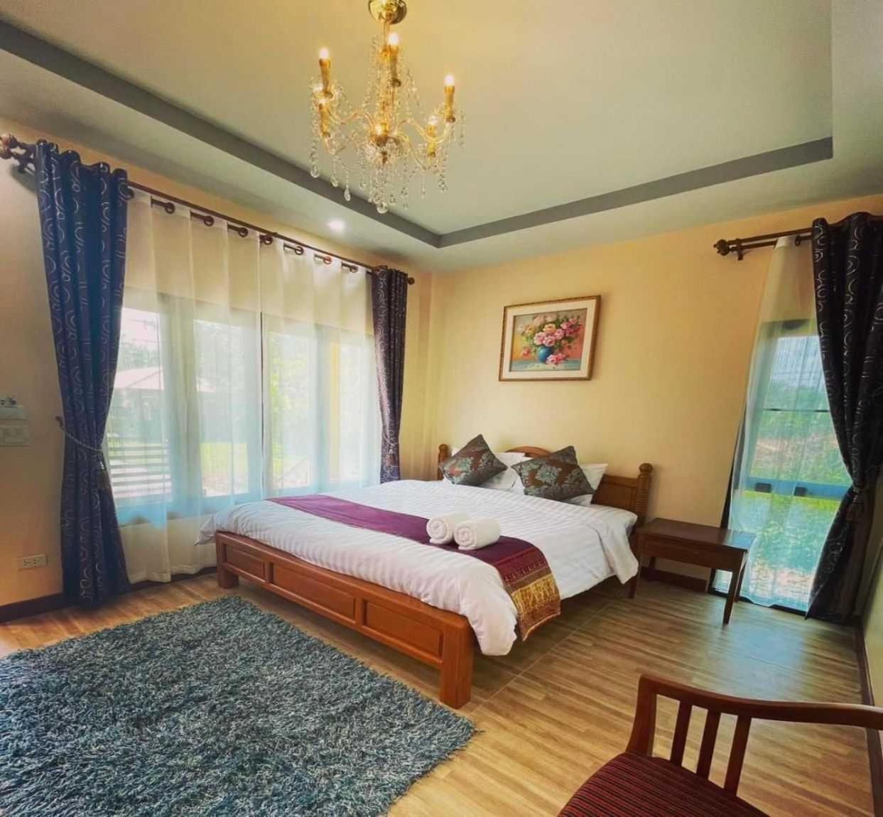 Capital O 75518 Baan Rose Resort Ao Luk Buitenkant foto