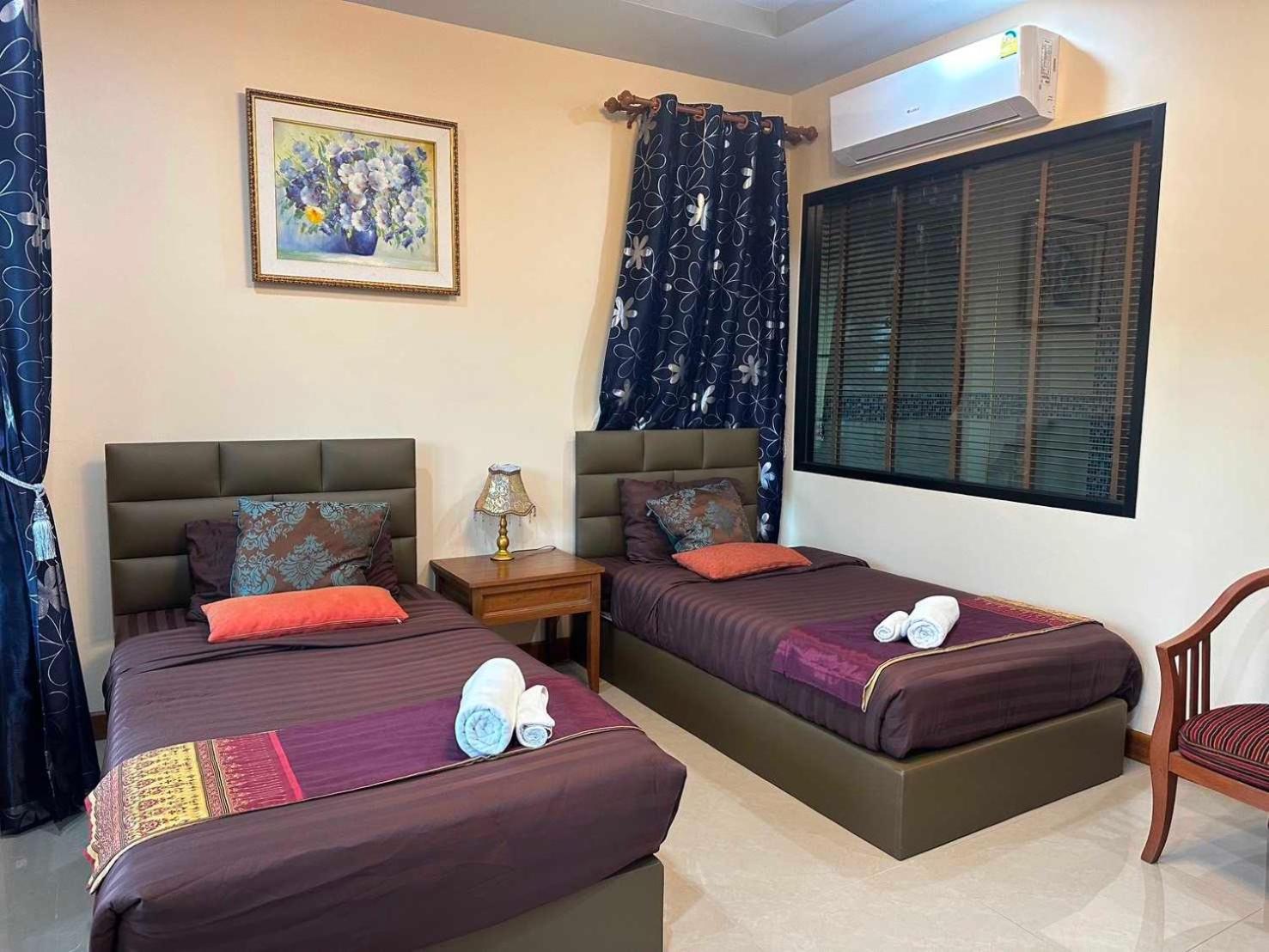 Capital O 75518 Baan Rose Resort Ao Luk Buitenkant foto